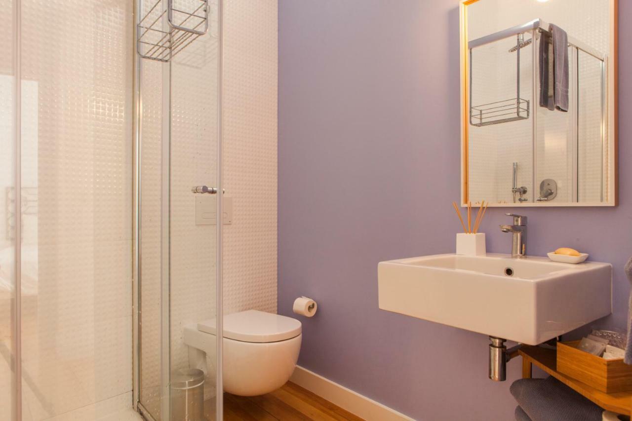 Cozy 1St Floor Flat Central Chiado District With Balconies And Ac 19Th Century Building Lisbon Exterior photo